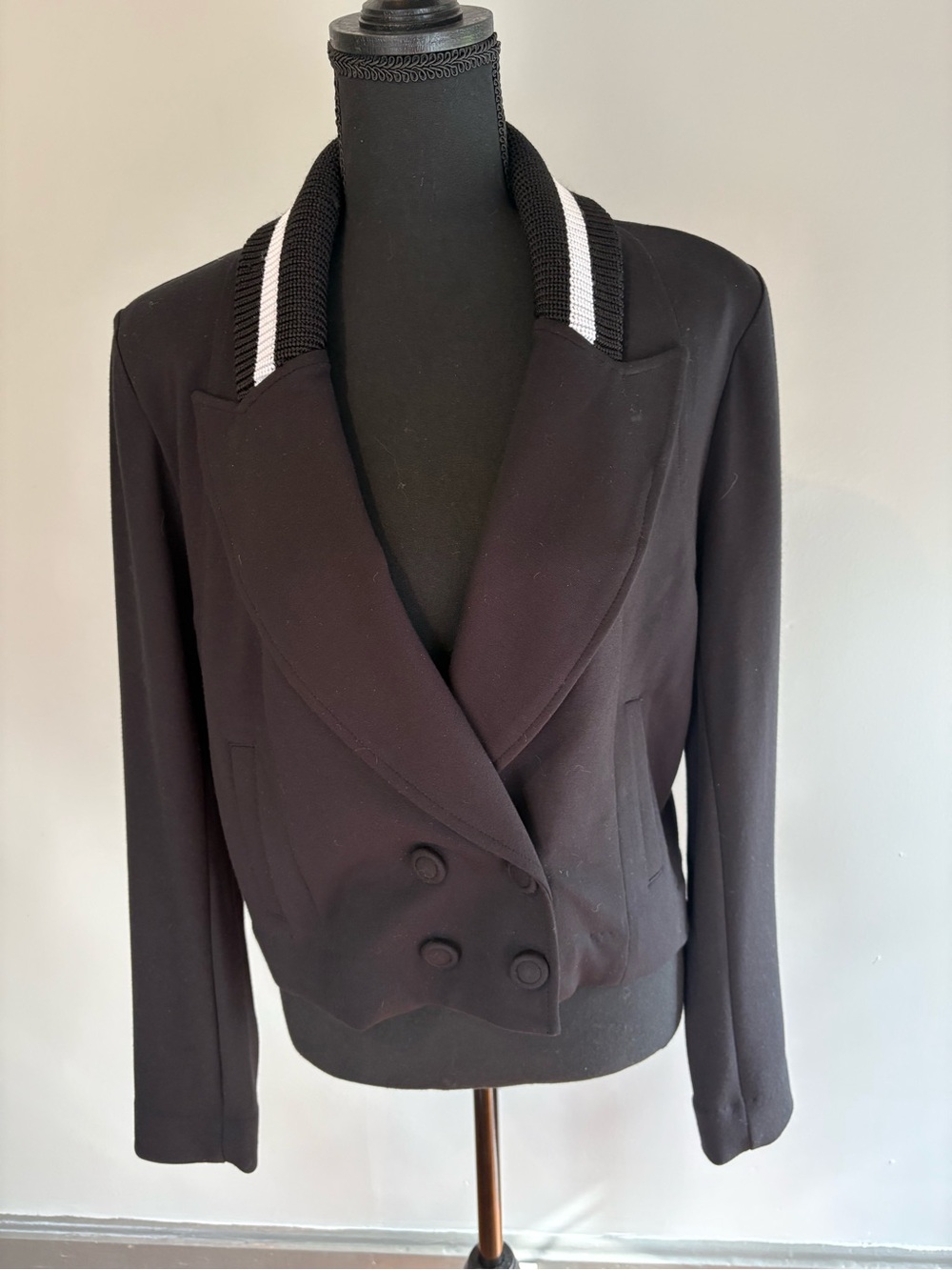 CAbi Black Double-Breasted Cropped Blazer with Contrast Trim size 8